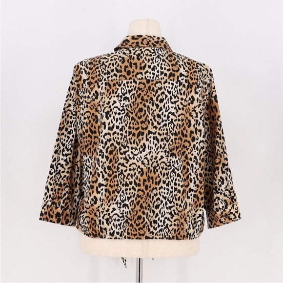 CHICO'S Button Front Shirt Leopard Print No Iron Front Tie Size 3 (XL/16) NWOT - Picture 4 of 8